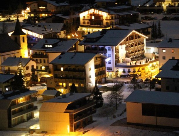 bed-and-breakfast-dorfplatz-pitztal-winterdorp.jpg