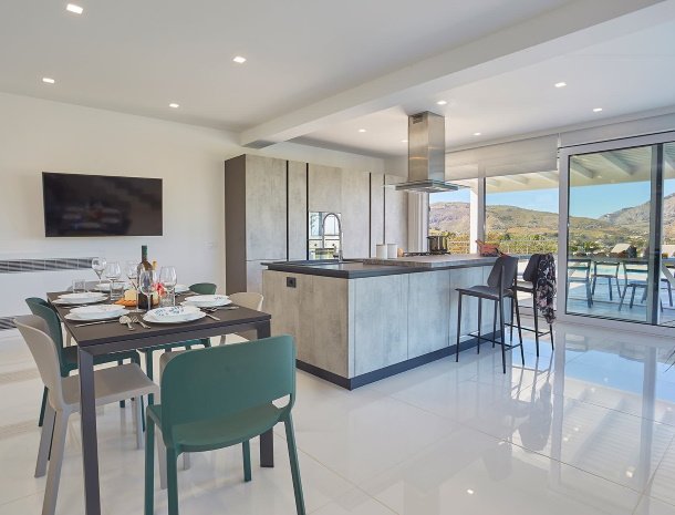 villa-adelfos-scopello-sicilië-keuken.jpg