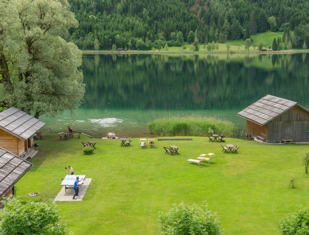 ferienhof-neusacher-weissensee-karinthie-grasveld-strand.jpg