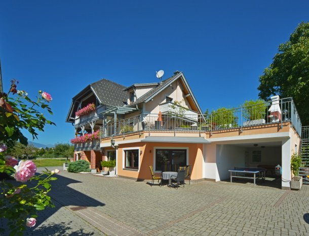 pension-linder-seeboden-millstattersee-overzicht-huis.jpg