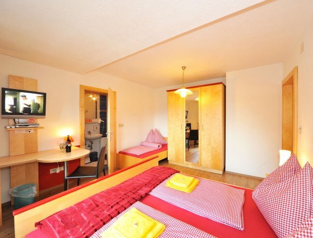 pension-linder-seeboden-millstattersee-kamer-met-extra-bed.jpg