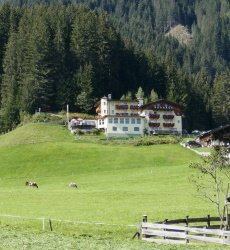 hotel-burgeck-krimml-salzburgerland.jpg