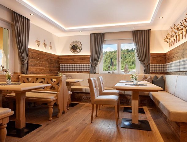 appartementen-jaegerheim-flachau-restaurant.jpg