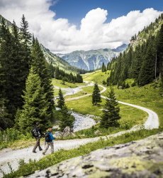 vorarlberg-montafon-wandelen-in-de-bergen.jpg