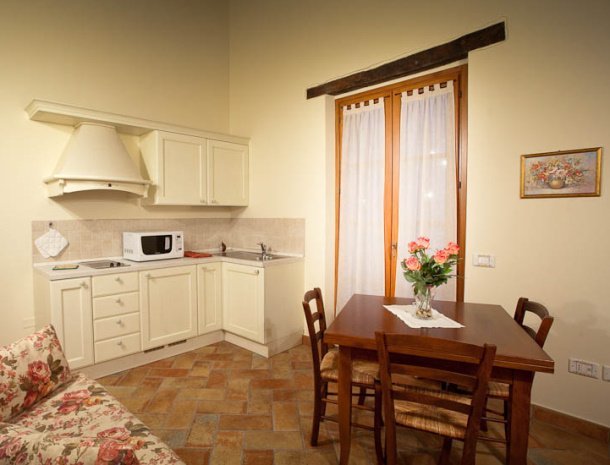 valle-di-metauro-country-house-marche-primula-keuken.jpg