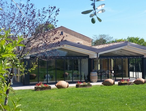 tenuta-san-marcello-agriturismo-marche-restaurant.jpg