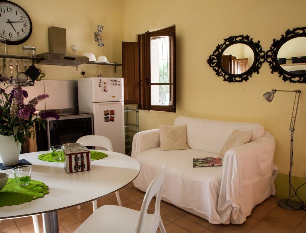 agriturismo-il-giuggiolo-marche-appartement-bernice-keuken.jpg