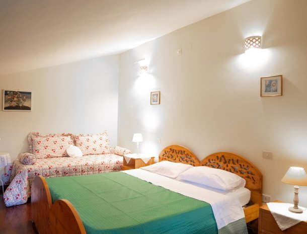 podere-sette-piagge-orvieto-bed-and-breakfast-umbrië-kamer-peperoncino.jpg