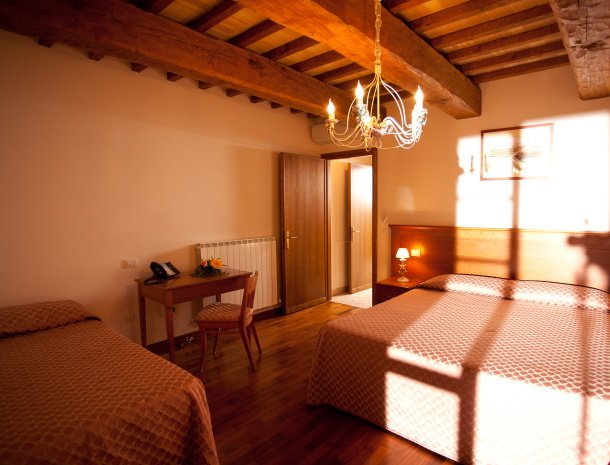 agriturismo-le-rondini-di-francesco-di-assisi-umbrie-appartementen-slaapkamer-extra-bed.jpg