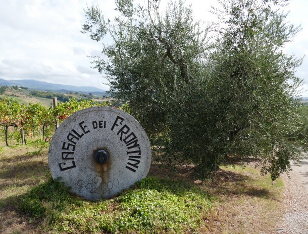 agriturismo-casale-dei-frontini-todi-umbrië-naambord.jpg