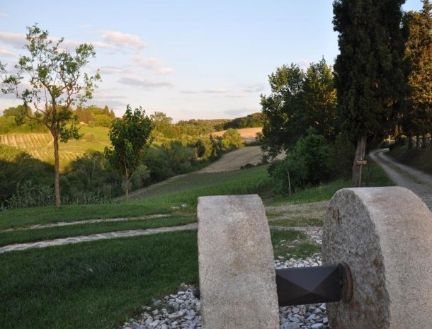 bed-and-breakfast-borgo-san-giusto-empoli-toscane-uitzicht-wijngaarden.jpg