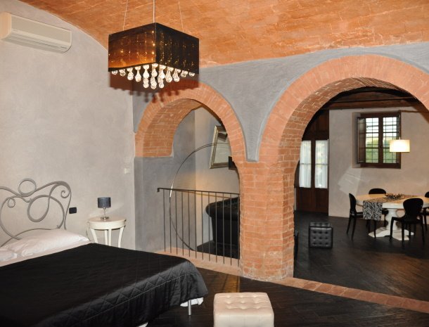 bed-and-breakfast-borgo-san-giusto-empoli-toscane-suite-carmignani.jpg