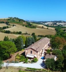 country-house-montesoffio-marche-italië-appartementen.jpg