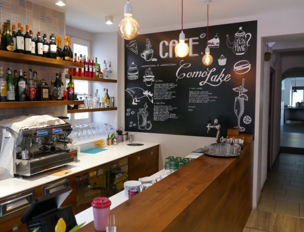 mamma-ciccia-mandello-comomeer-bar.jpg