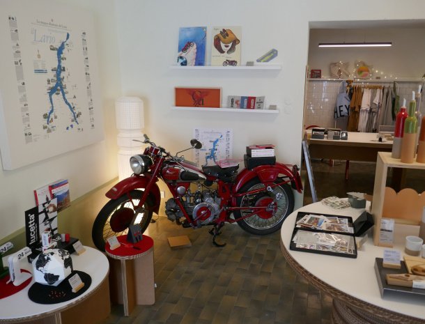 mamma-ciccia-mandello-comomeer-winkel.jpg