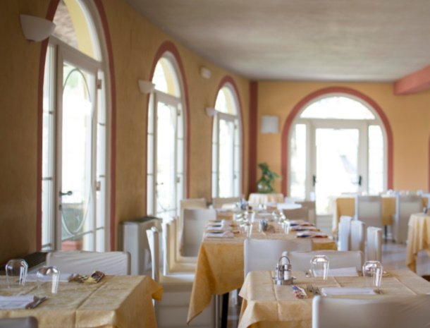 hotel-bocciolo-ortasangiulio-restaurant-diner.jpg