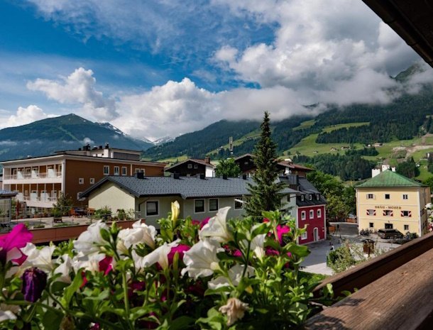 pension-gstrein-bad-hofgastein-uitzicht-balkon.jpg