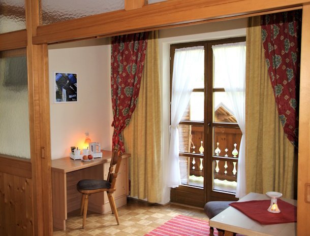 die-unterbergerin-dorfgastein-gasteinertal-salzburgerland-kamer-buro.jpg