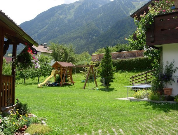 pension-edelweiss-sautens-otztal-speeltuin.jpg