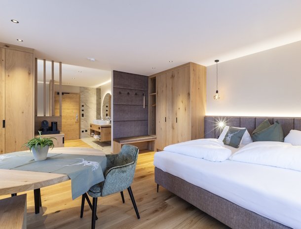 Hotel-Lindnerhof-Sankt-Lorenzen-Pustertal-familiesuite.jpg