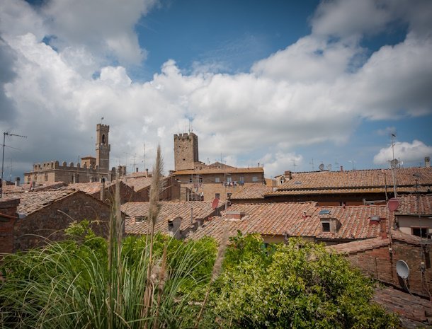 albergo-etruria-uitizicht-dakterras-volterra.jpg