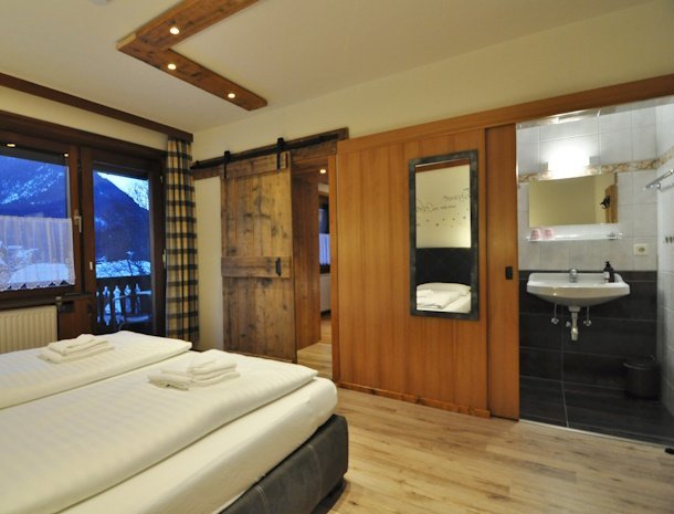 pension-weissbriach-weissensee-karinthie-badkamer-gemoderniseerd.jpg