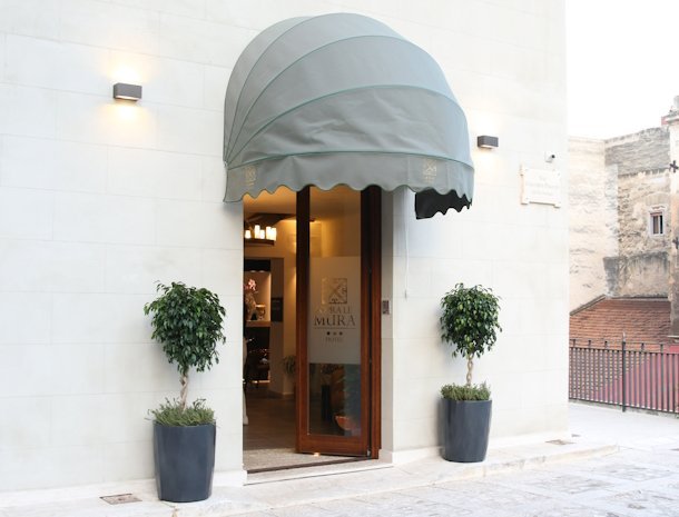 hotel-sopra-le-mura-castellammare-del-golfo-ingang.jpg