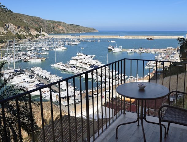 hotel-sopra-le-mura-castellammare-del-golfo-superior-kamer-zeezicht.jpg