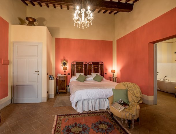 podere-la-rocca-montepulciano-kamer-badkamer.jpg