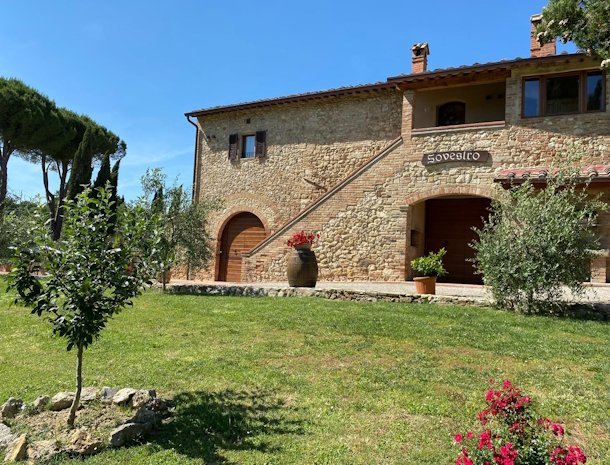 tenuta-sovestro-san-gimignano-tuin.jpg