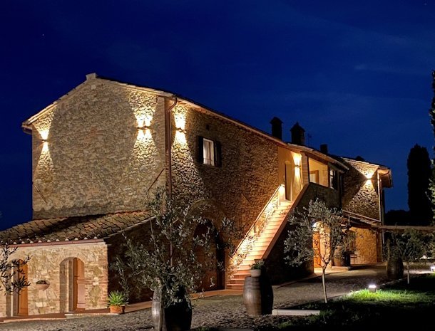 tenuta-sovestro-san-gimignano-avond.jpg