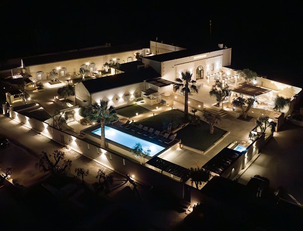 masseria-dei-monaci-otranto-puglia-avond.jpg