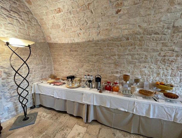 masseria-fanizzi-conversano-puglia-ontbijtbuffet.jpg