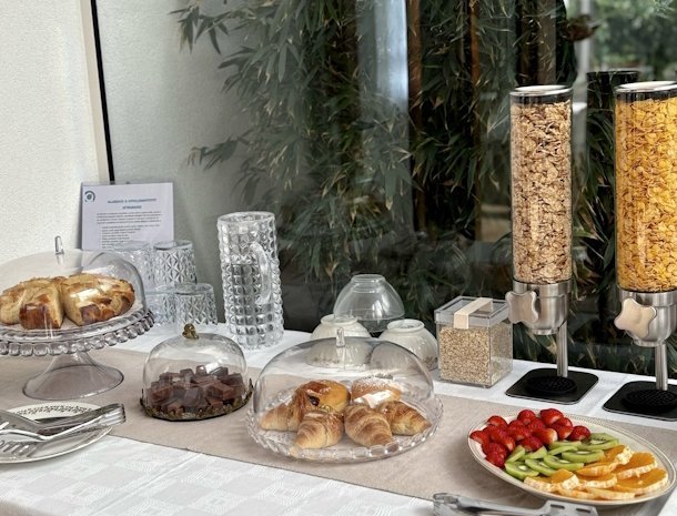 bed-and-breakfast-ricordi-siciliani-sanvitolocapo-ontbijtbuffet.jpg
