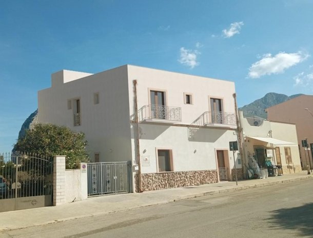 bed-and-breakfast-ricordi-siciliani-sanvitolocapo-ligging.jpg