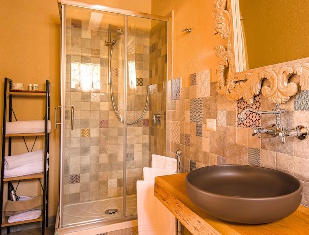 bed-and-breakfast-garden-cactus-agrigento-badkamer.jpg