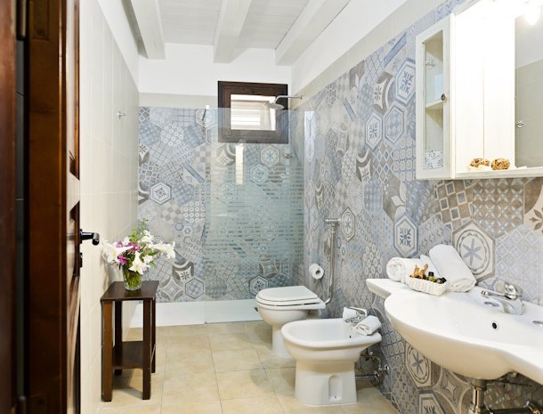 case-di-latomie-castelvetrano-sicilie-badkamer.jpg
