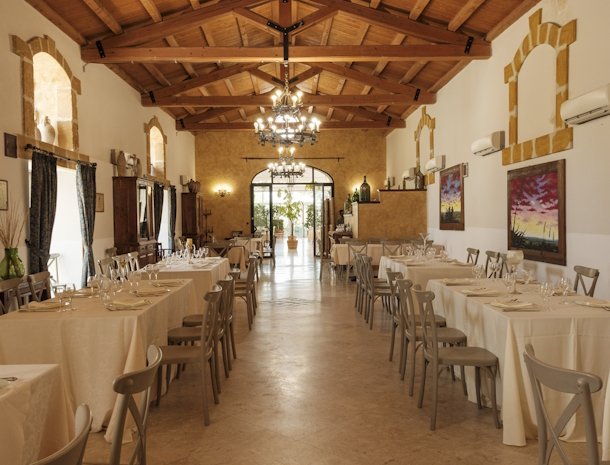 case-di-latomie-castelvetrano-sicilie-restaurant.jpg