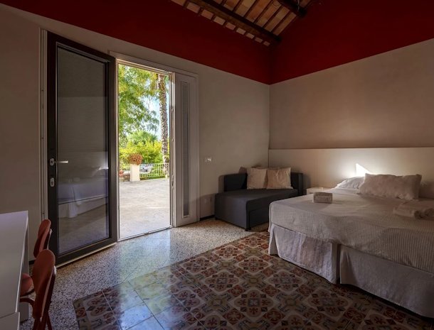 agriturismo-don-carlo-erice-sicilie-kamer-drie.jpg