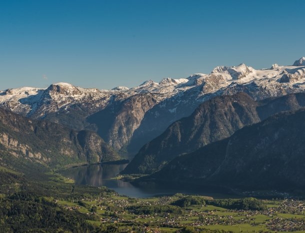 frühling-dachstein-bad-goisern-wandern_(c) rudikainphotografie.jpg