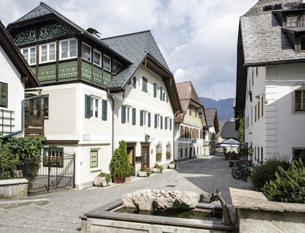 kirchengasse-bad-goisern © julian elliott photography.jpg