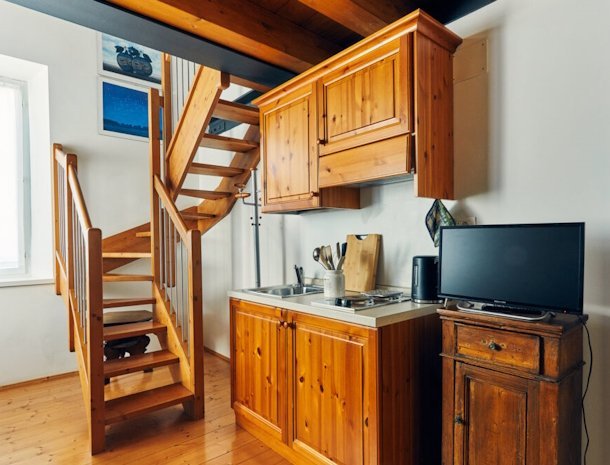 agriturismo-colutta-Manzano-Friuli-appartement-picolit-keuken.jpg