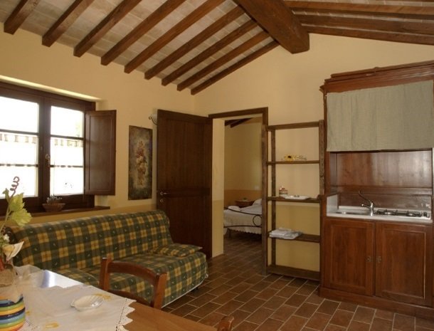 agriturismo-il-felcino-umbrie-appartement-geranio-keuken.jpg