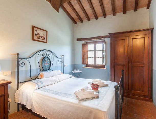 agriturismo-il-felcino-umbrie-appartement-rosa-poggio-kamer.jpg