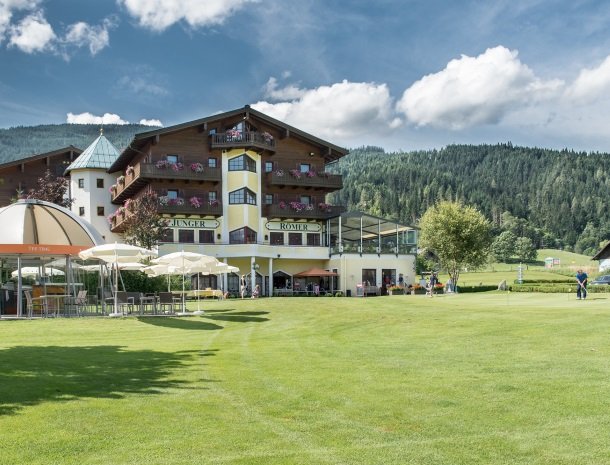 hotel-zum-jungen-romer-radstadt-golf.jpg