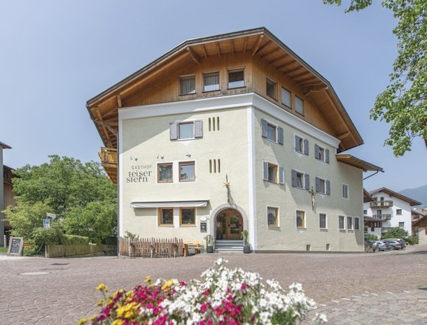 gasthof-stern-tiso-valdifunes-trentino.jpg