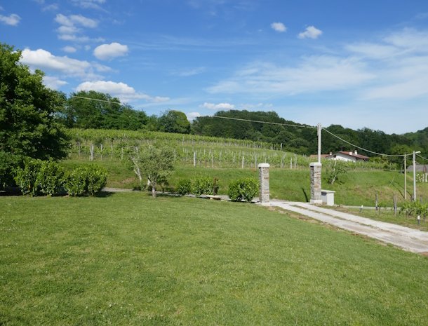 Borgo Gradis'ciutta Gorizia Friuli toegangsweg.jpg