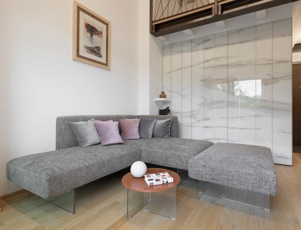 country-house-cruna-di-subida-cormons-friuli-junior-suite-loria-woonkamer.jpg