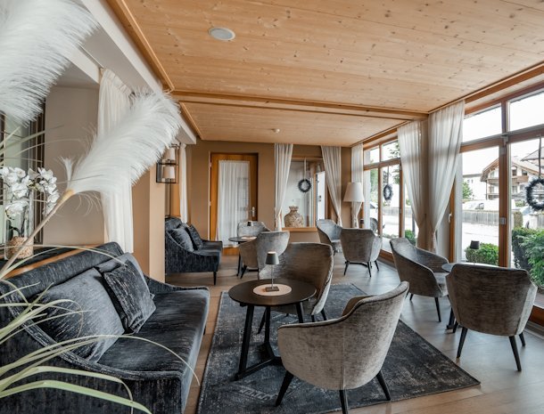 Hotel-Reischach-Kronplatz-lounge.jpg