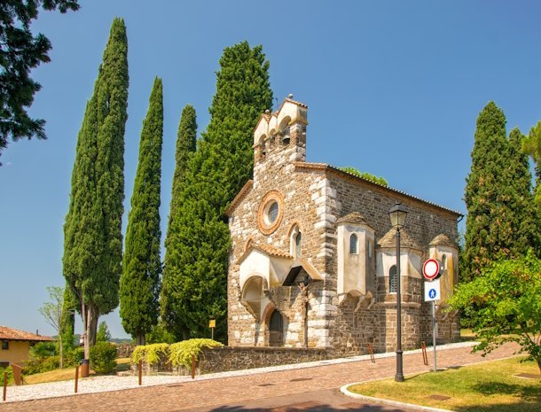 Gorizia kerkje.jpg